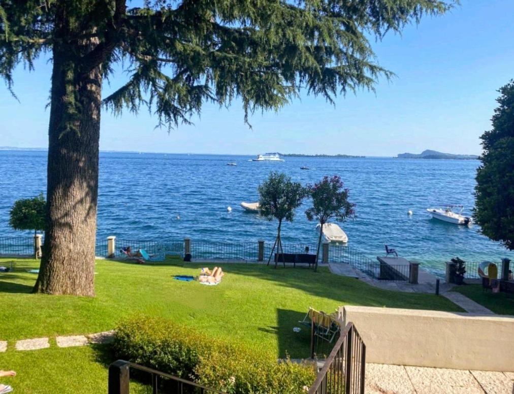 Appartamento 33 Rose Gardone Riviera Exterior foto